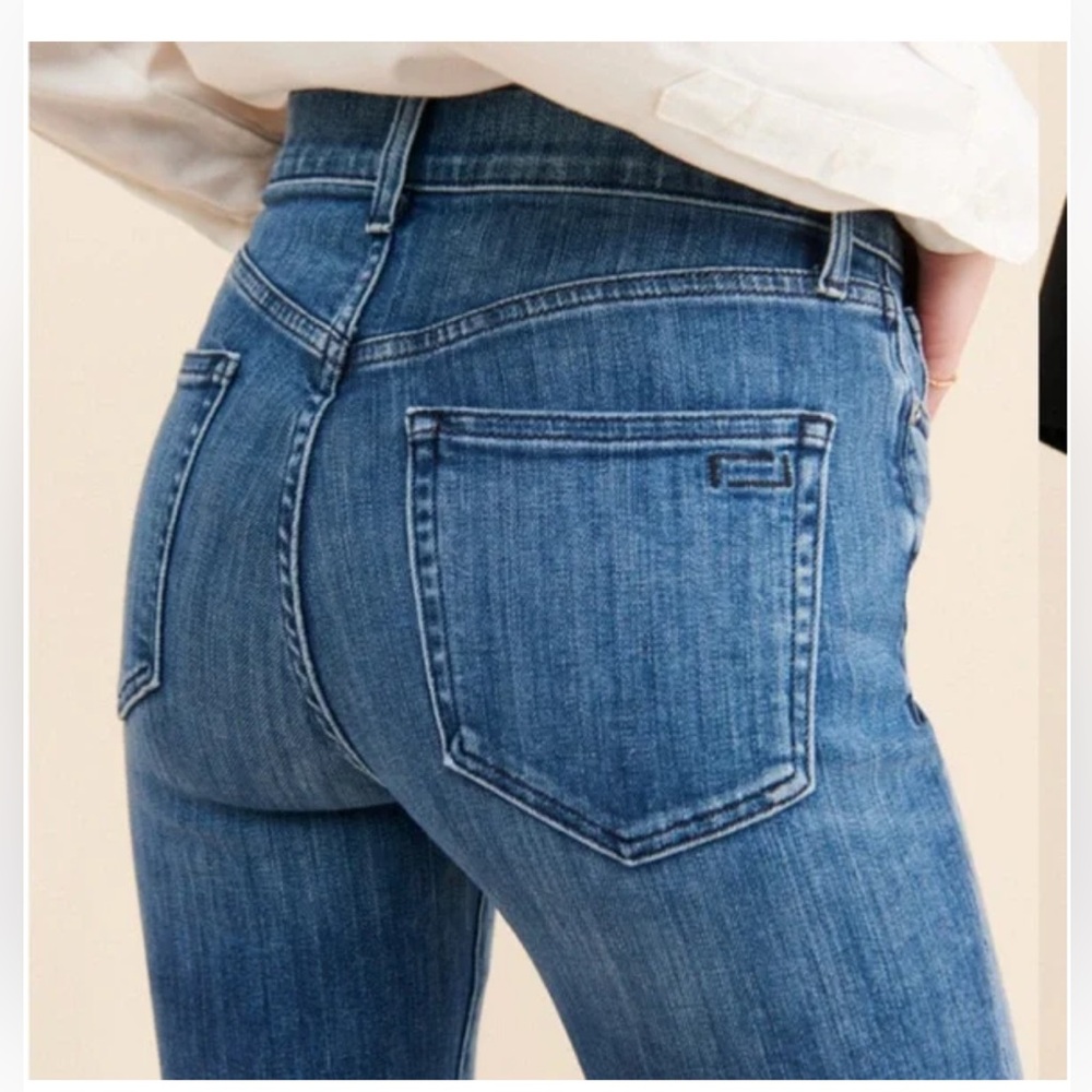 AYR Medium Wash Straight-Leg Jeans with Raw Hem - Picture 4 of 12